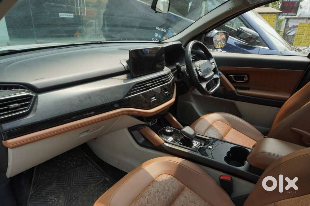 Tata Safari Adventure Plus At, 2025, Diesel