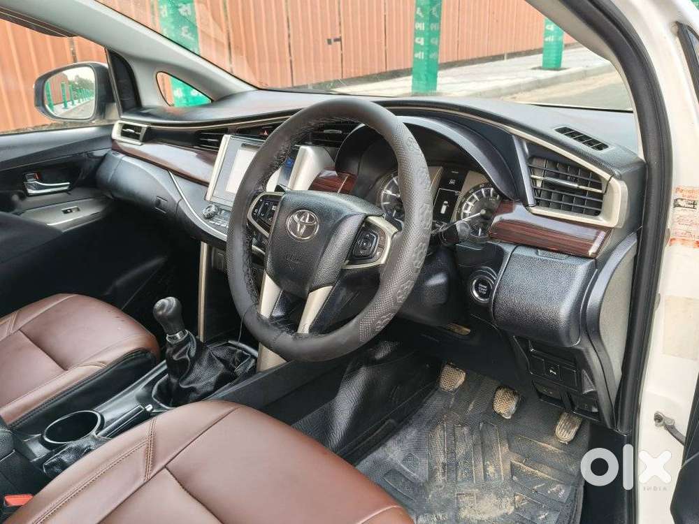 Toyota Innova Crysta 2.4 Vx Mt, 2016, Diesel