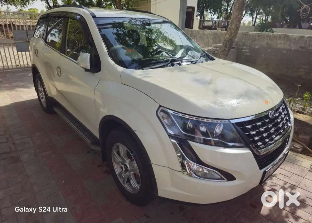 Mahindra Xuv500 W8 2011