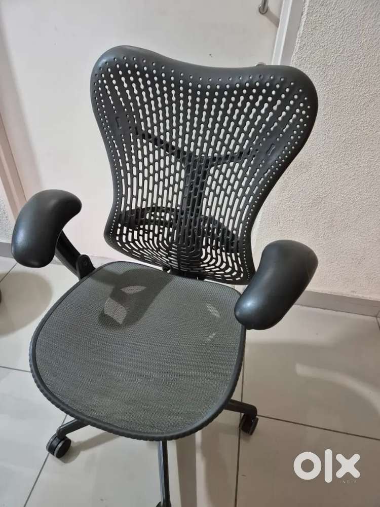 Herman Miller mirra Graphite grey colour 135000 for just 17k
