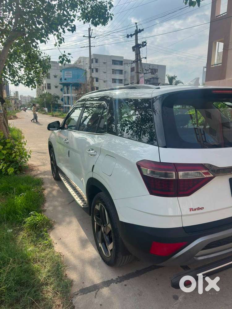 Hyundai Alcazar 2024 Petrol Well Maintained