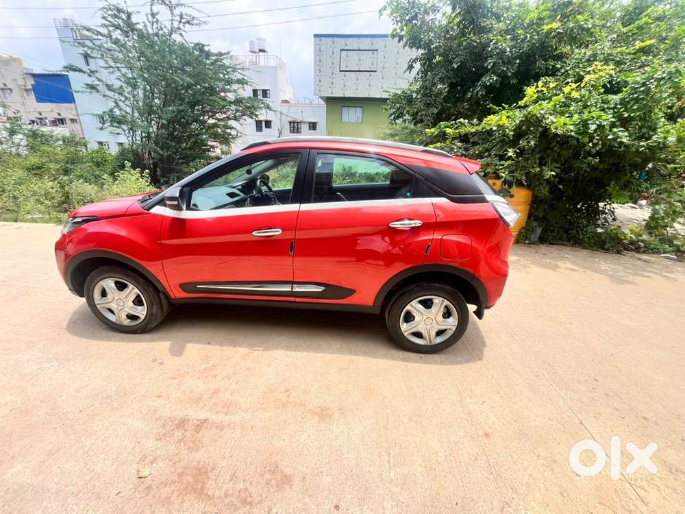 2022 Tata Nexon Xm(s) Petrol (manual) Sunroof  37,000 Km  2nd Owner