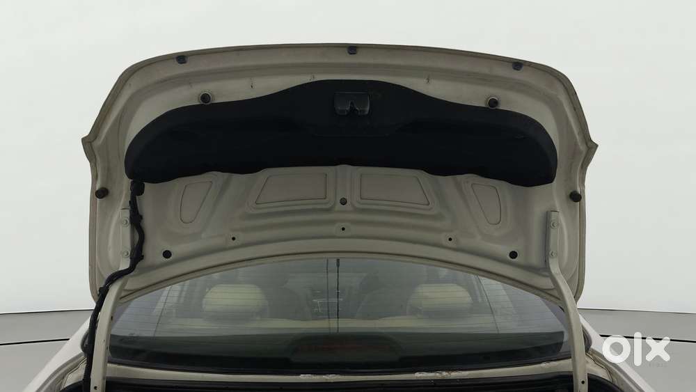 Hyundai Verna Fluidic 1.6 Vtvt Sx, 2013, Petrol