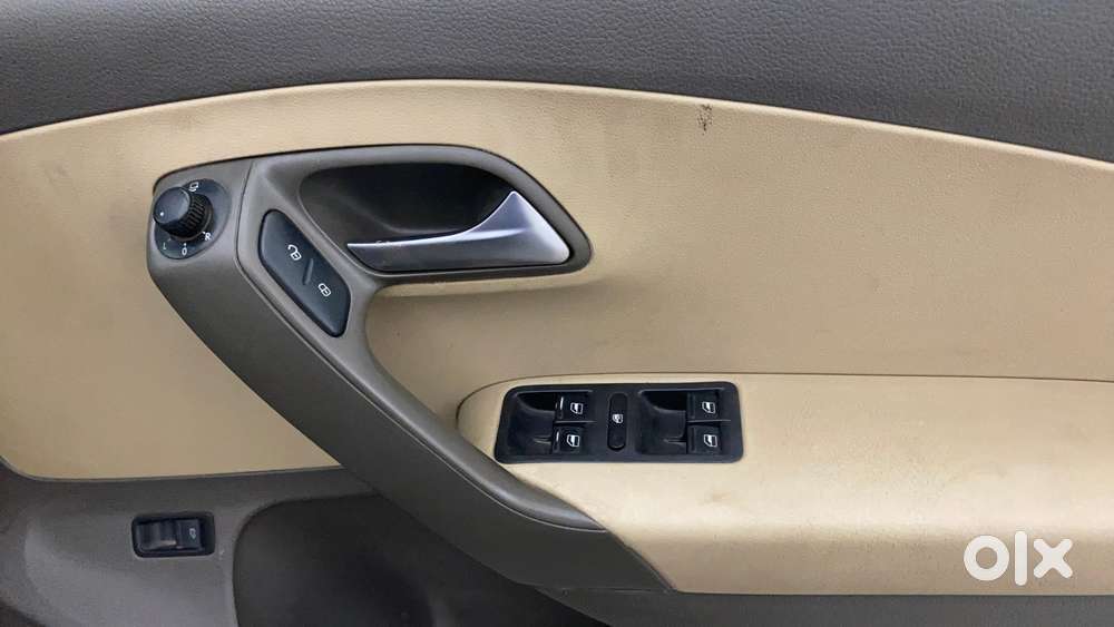 Volkswagen Vento 2010-2013 Petrol Highline At, 2016, Petrol