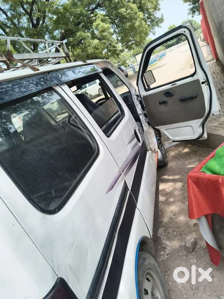 Maruti Suzuki Eeco 2016 Variant Price-180000