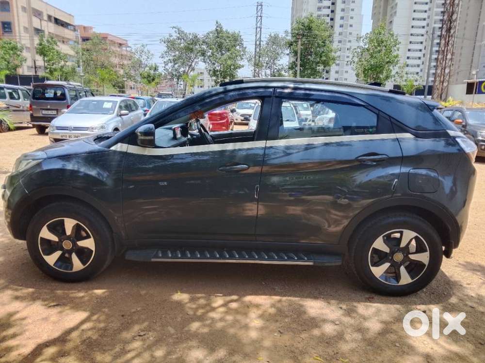 Tata Nexon 1.2 Revotron Xza Plus, 2018, Petrol