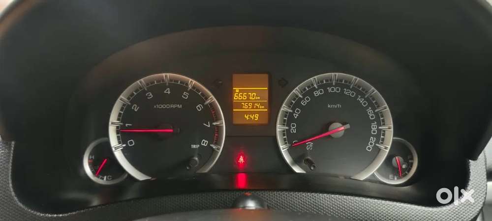 Maruti Suzuki Swift Vxi, 2012, Petrol