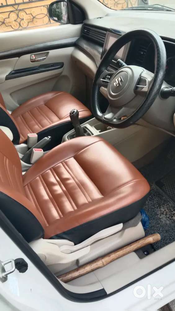 Maruti Suzuki Ertiga 2023 Zxi Cng