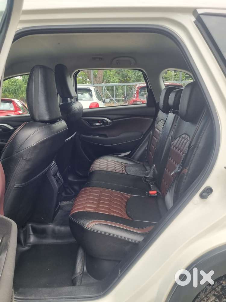 Maruti Suzuki Grand Vitara 1.5 Alpha Smart Hybrid At, 2023, Petrol