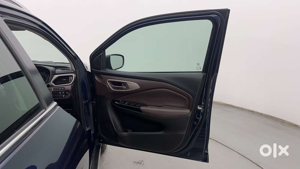 Maruti Suzuki Fronx Alpha 1.0l Turbo 6 At, 2023, Petrol