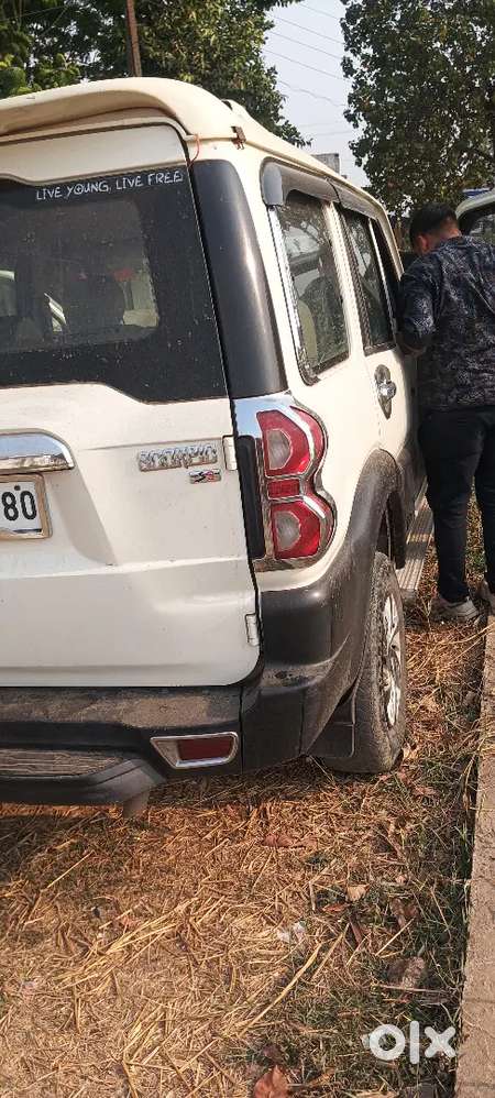 Mahindra Scorpio 2019 Diesel 98542 Km Driven