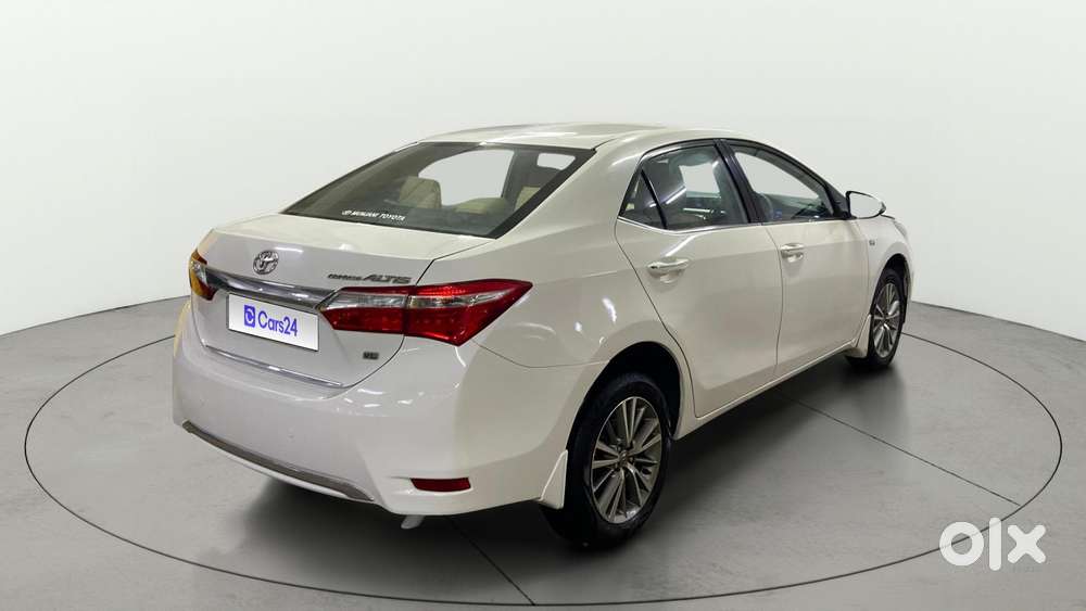 Toyota Corolla Altis 2013-2017 Vl At, 2015, Petrol