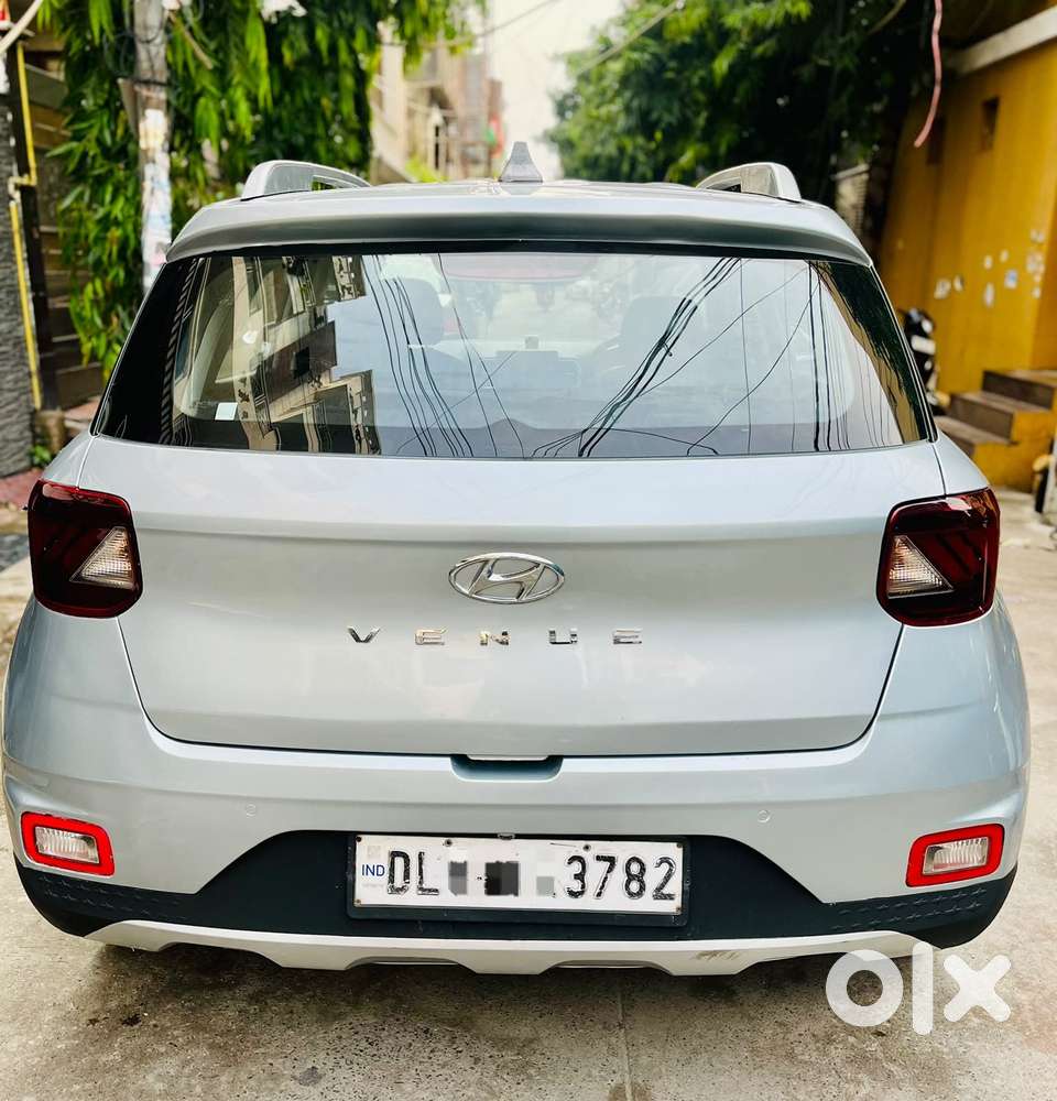 Hyundai Venue 1.2 S (o), 2022, Cng & Hybrids