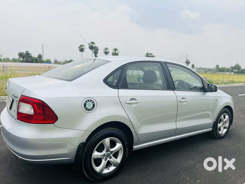 Skoda Rapid 1.6 Elegance Plus Mpi At, 2012, Diesel