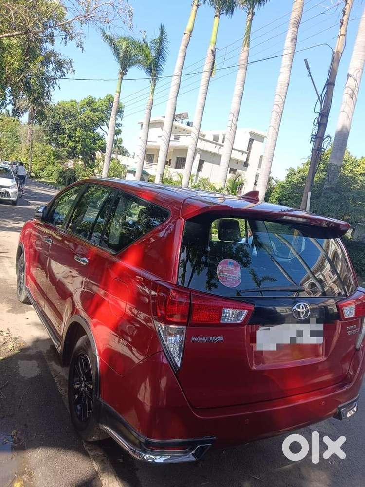 Toyota Innova Crysta 2017 Diesel Well Maintained