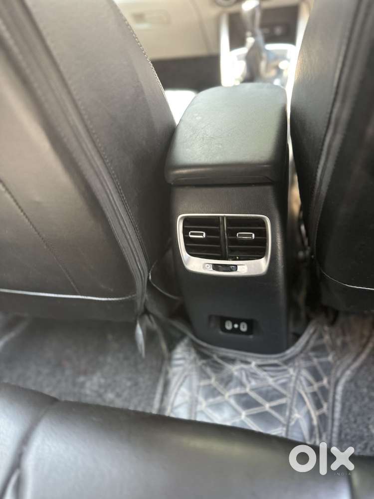 Hyundai Venue 1.2 S (o), 2022, Petrol