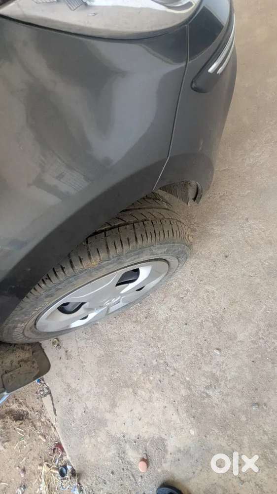 Tata Tiago Car Good Chill Ac 2 Keys Single Driving Good Condition