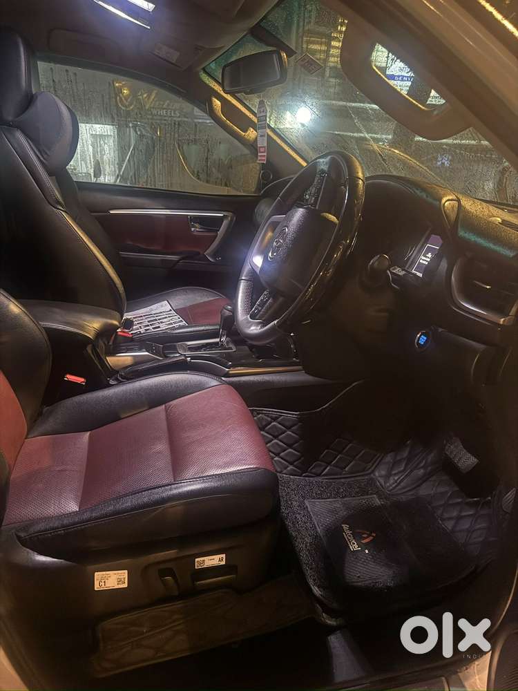 Toyota Fortuner Legender 4x4 At 2.8, 2025, Diesel