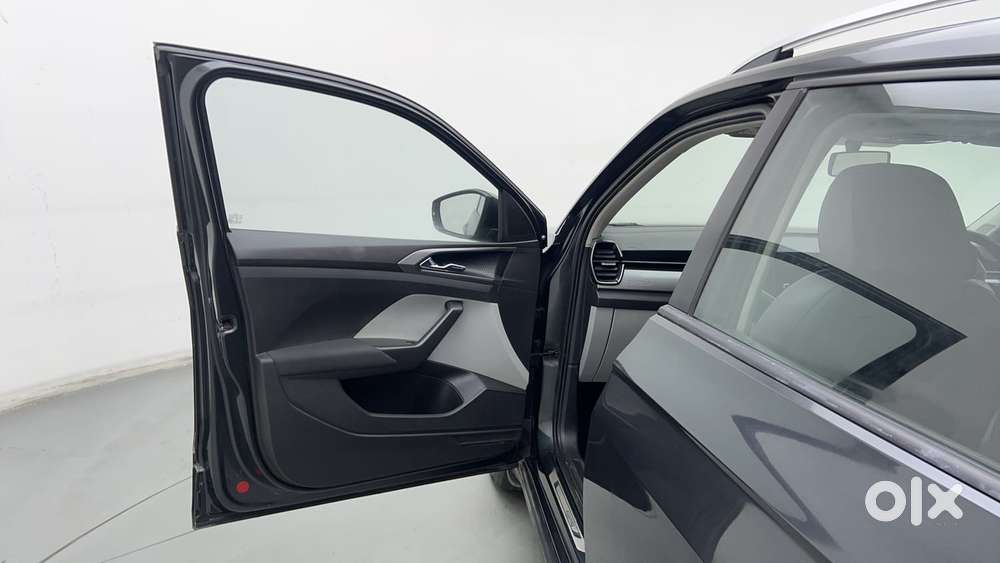 Skoda Kushaq 1.0 Tsi Ambition, 2023, Petrol