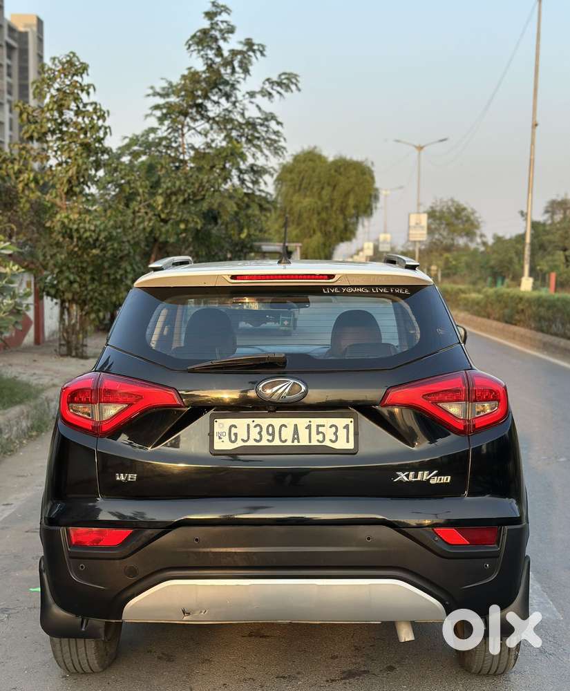 Mahindra Xuv300 W4, 2023, Petrol