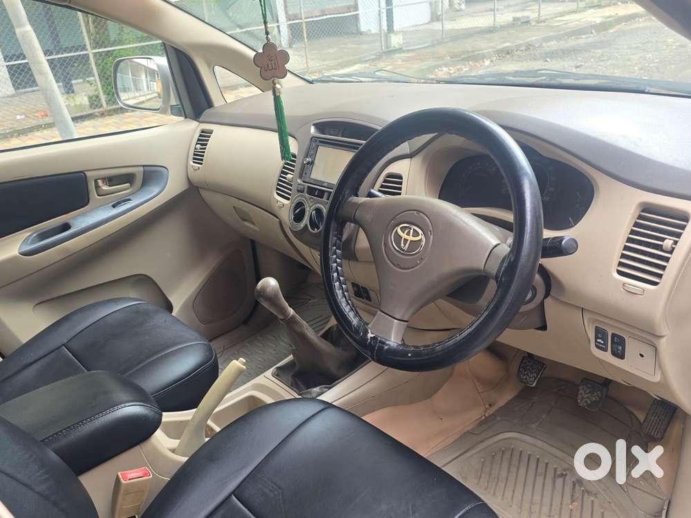 Toyota Innova 2.5 G (diesel) 7 Seater Bs Iv, 2008, Diesel