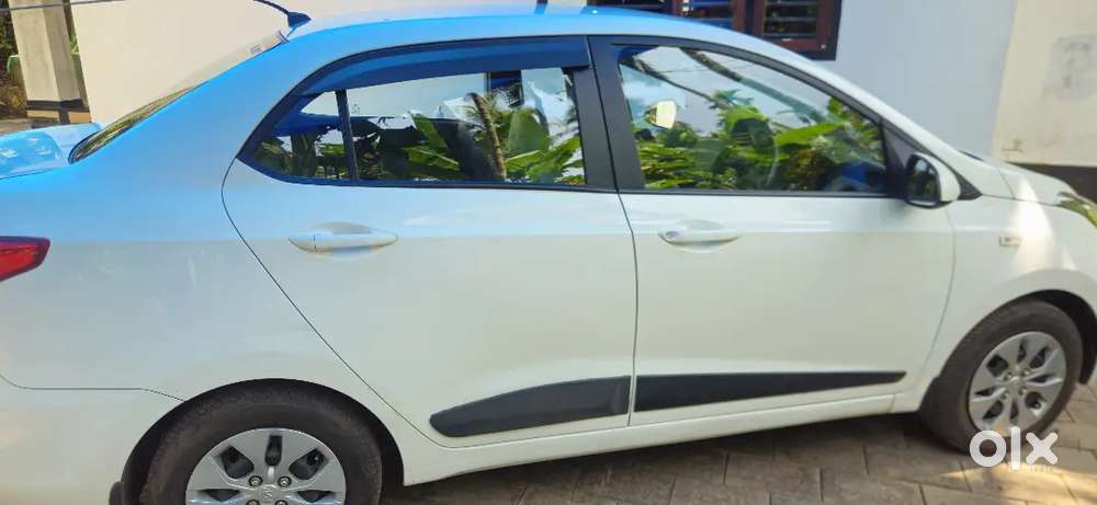 Hyundai Xcent 2018 Petrol