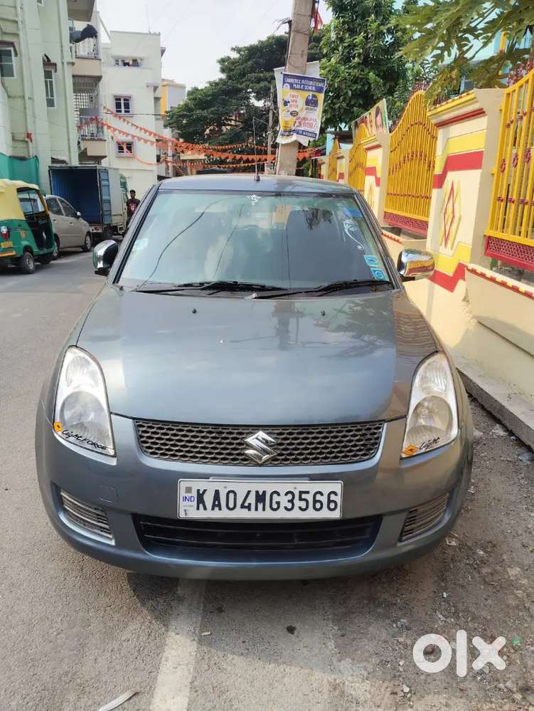 Maruti Suzuki Swift 2009 Petrol 82000 Km Driven
