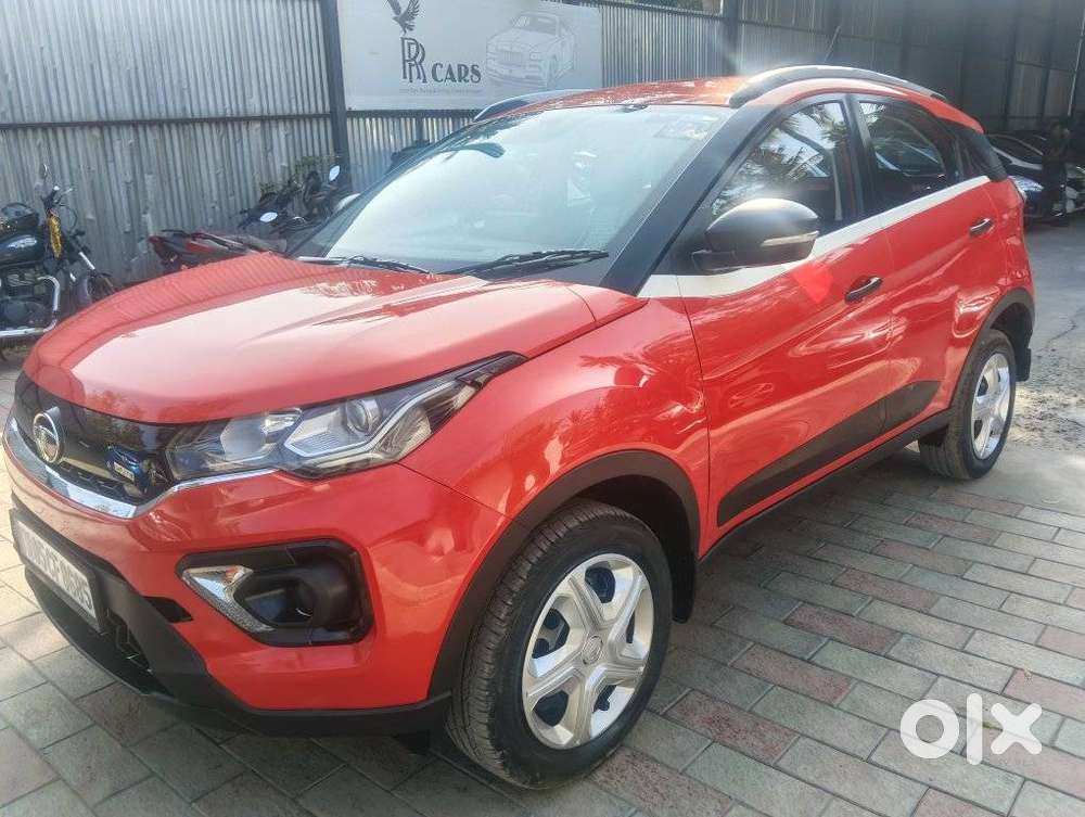 Tata Nexon 1.2 Revotron Xma Amt (s), 2022, Petrol