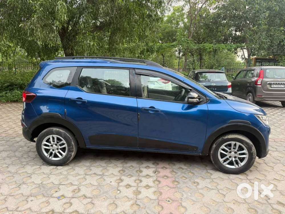 Renault Triber Rxt, 2022, Petrol