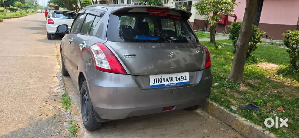 Maruti Suzuki Swift 2015 Petrol Well Maintained