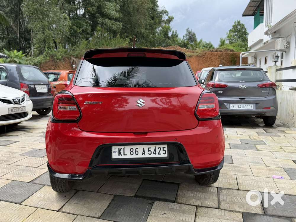 Maruti Suzuki Swift Vxi + Manual, 2022, Petrol