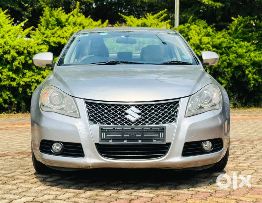 Maruti Suzuki Kizashi, 2012, Petrol