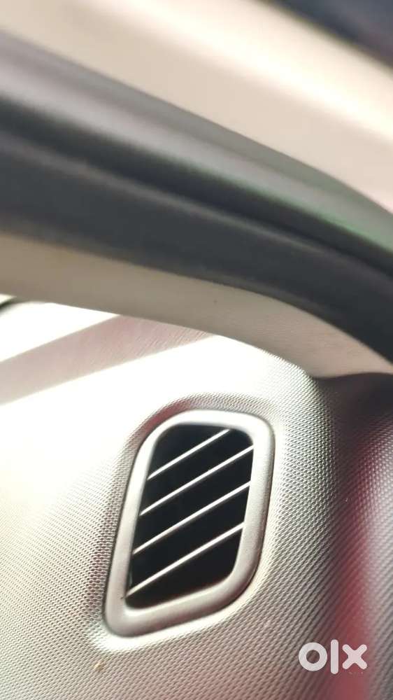 Hyundai Venue 2021 Petrol Well Maintained