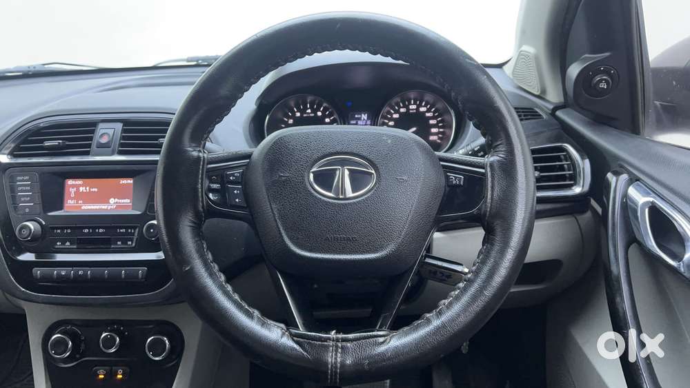 Tata Tiago Xza, 2018, Petrol