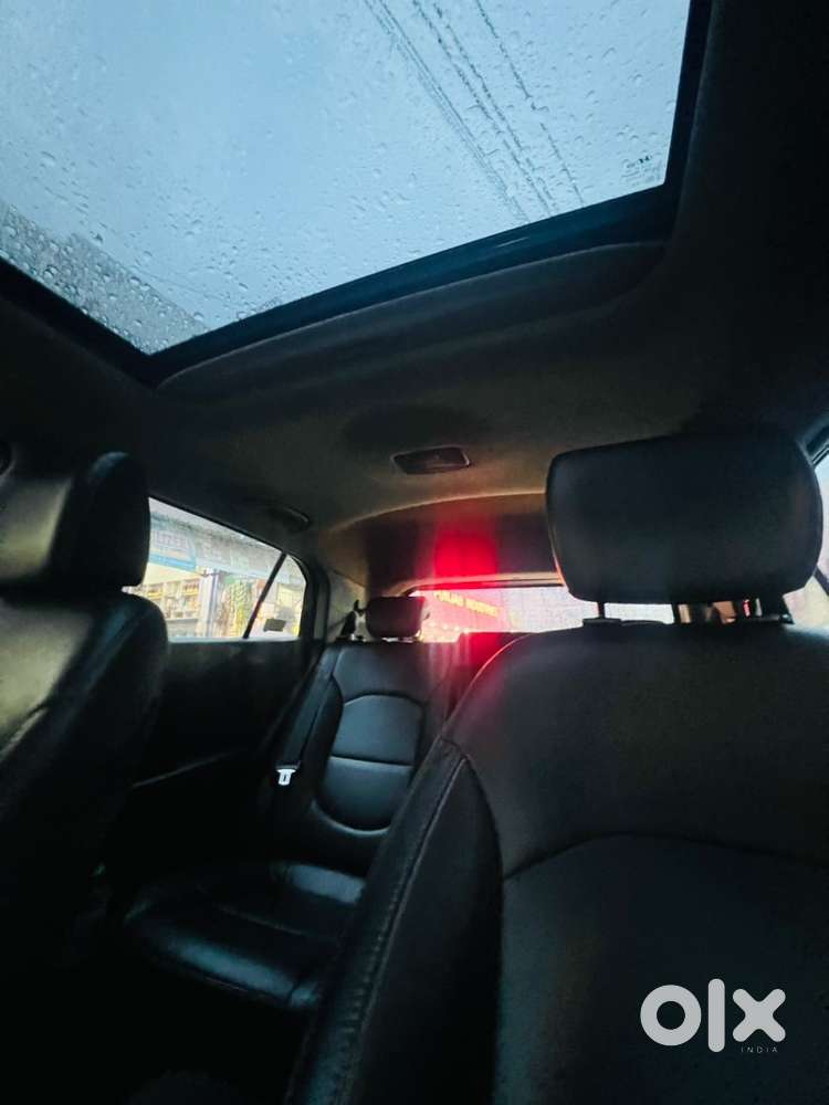 Black Creata Best Condition + Sunroof