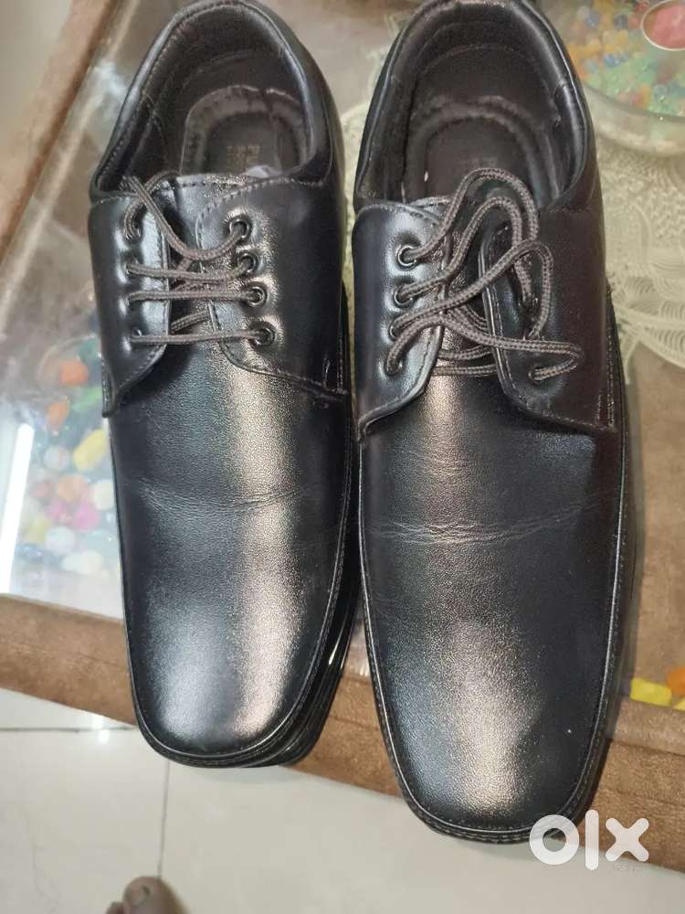 Urgent sell new shoes