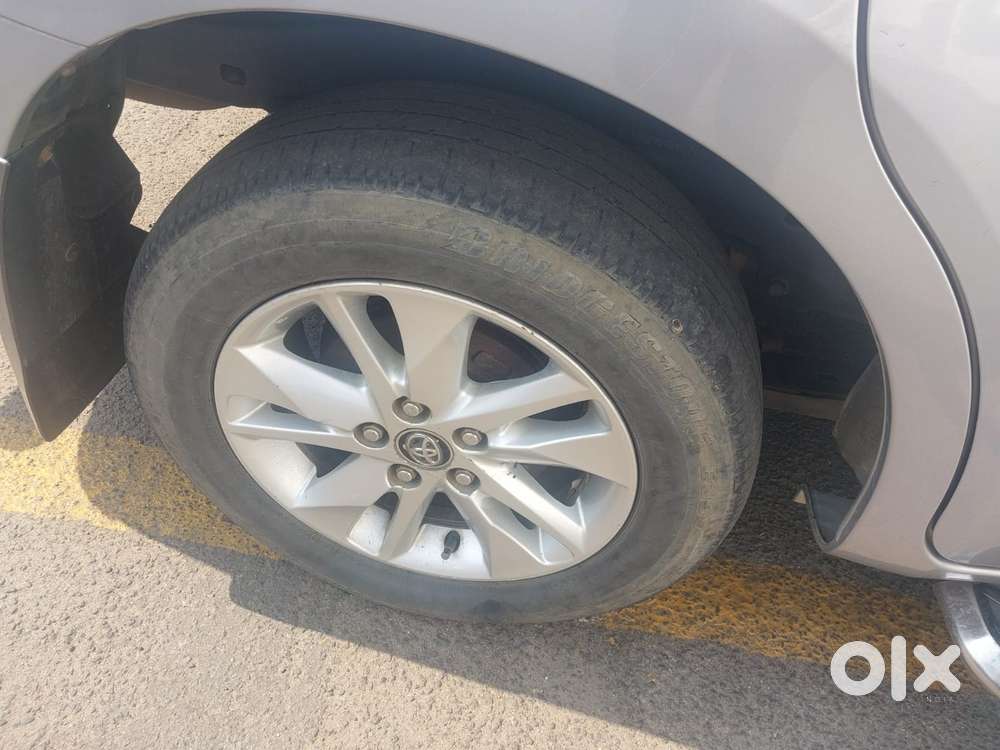 Toyota Innova Crysta 2.4 V, 2017, Diesel