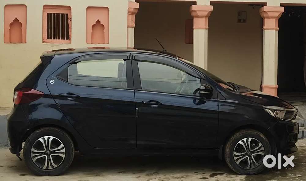 Tata Tiago 1.2 Rhythm 2023 Petrol Manual