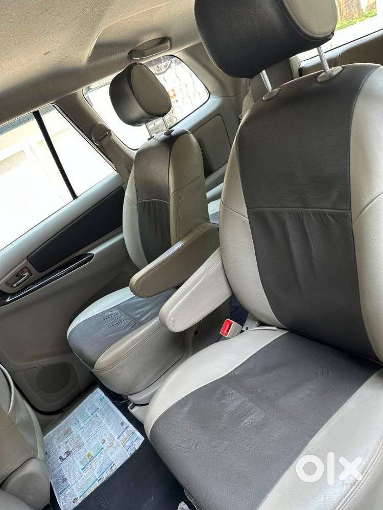 Toyota Innova 2.5 Zx 7 Str Bs-iv, 2013, Diesel