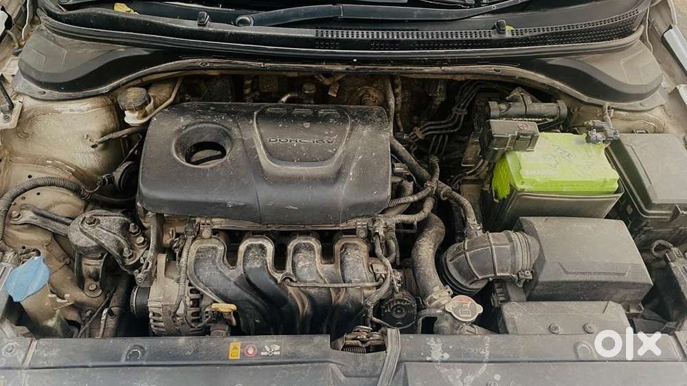 Hyundai Verna 1.6 Vtvt Auto Sx O