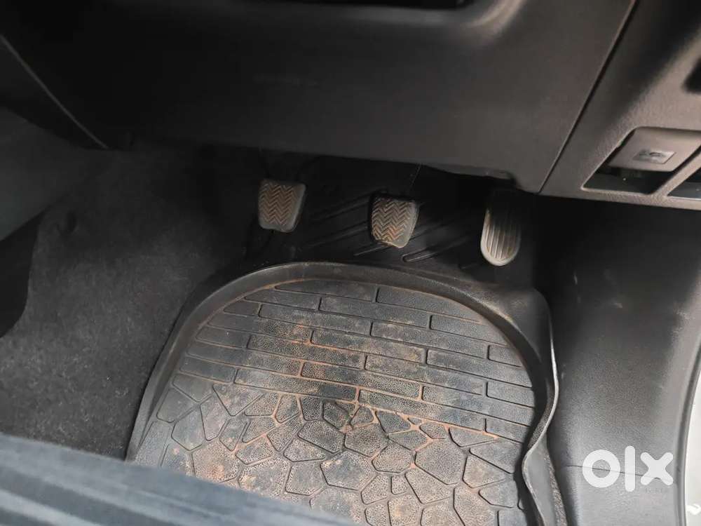 Toyota Innova Crysta Diesel Manual Well Maintained