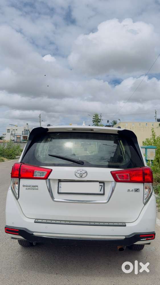 Toyota Innova Crysta 2020