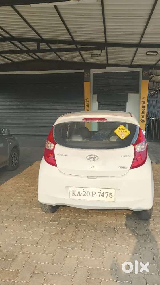 Hyundai Eon 2011 Petrol Well Maintained