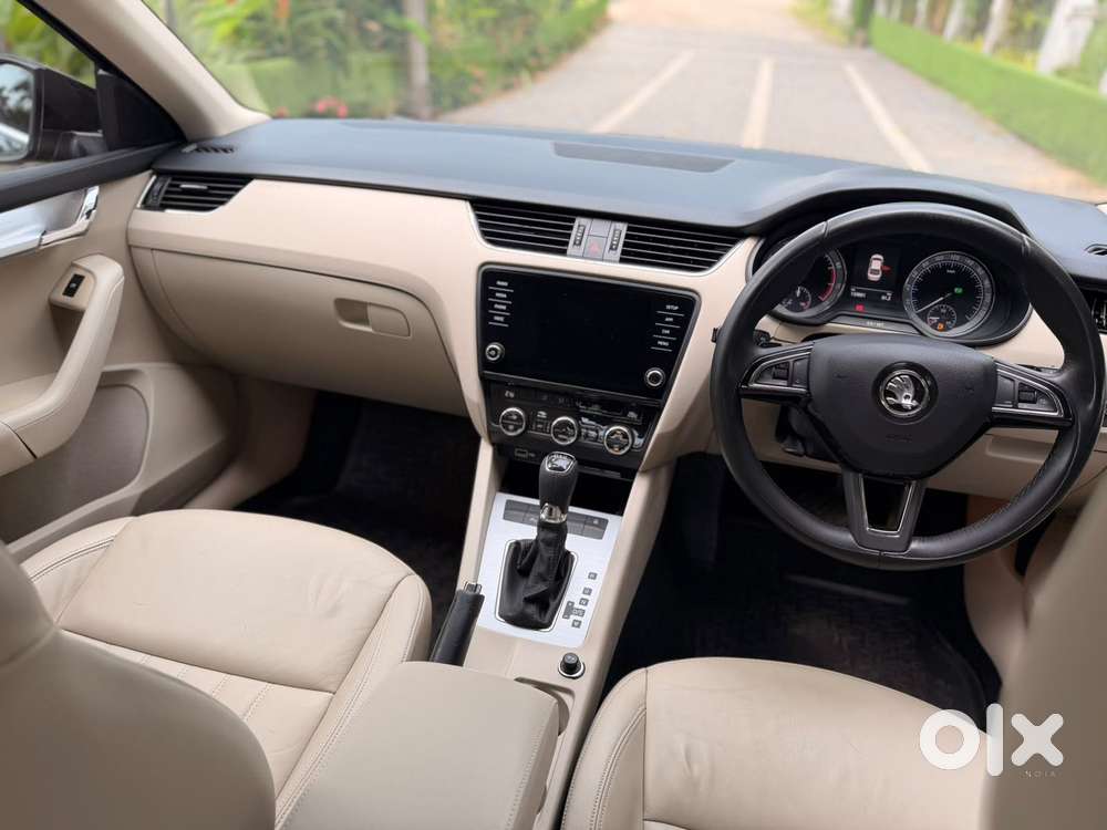 Skoda Octavia 1.8 Elegance Tsi At, 2019, Petrol