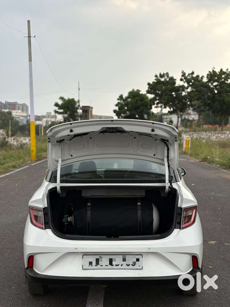 Hyundai Aura S Crdi Automatic, 2022, Cng & Hybrids