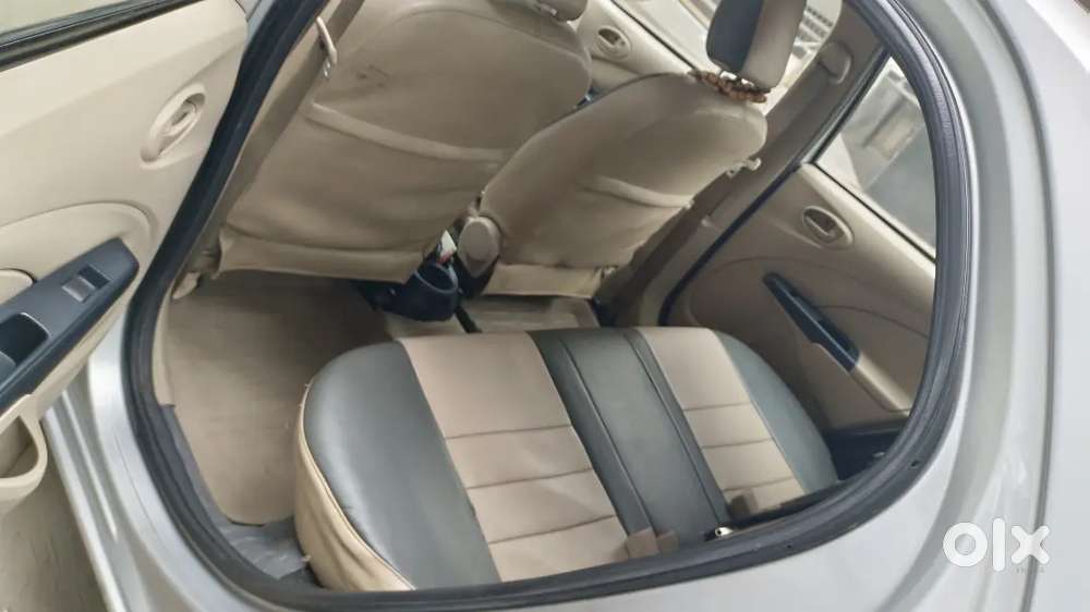 All Services Showroom Maintenance,very Good Condition,all Documents Ru