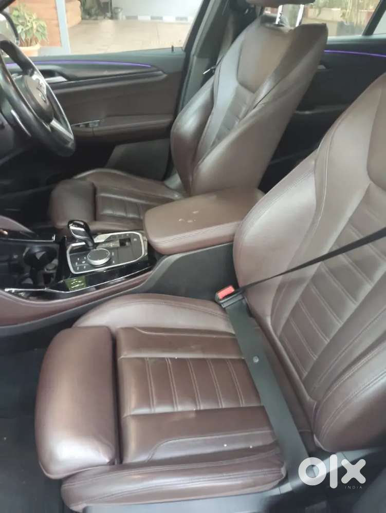BMW X4 2022 with M Sport shadow