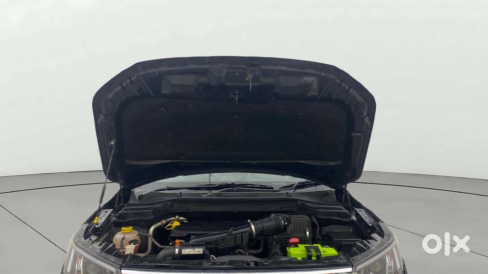 Mahindra Xuv300 W8 Option, 2021, Petrol