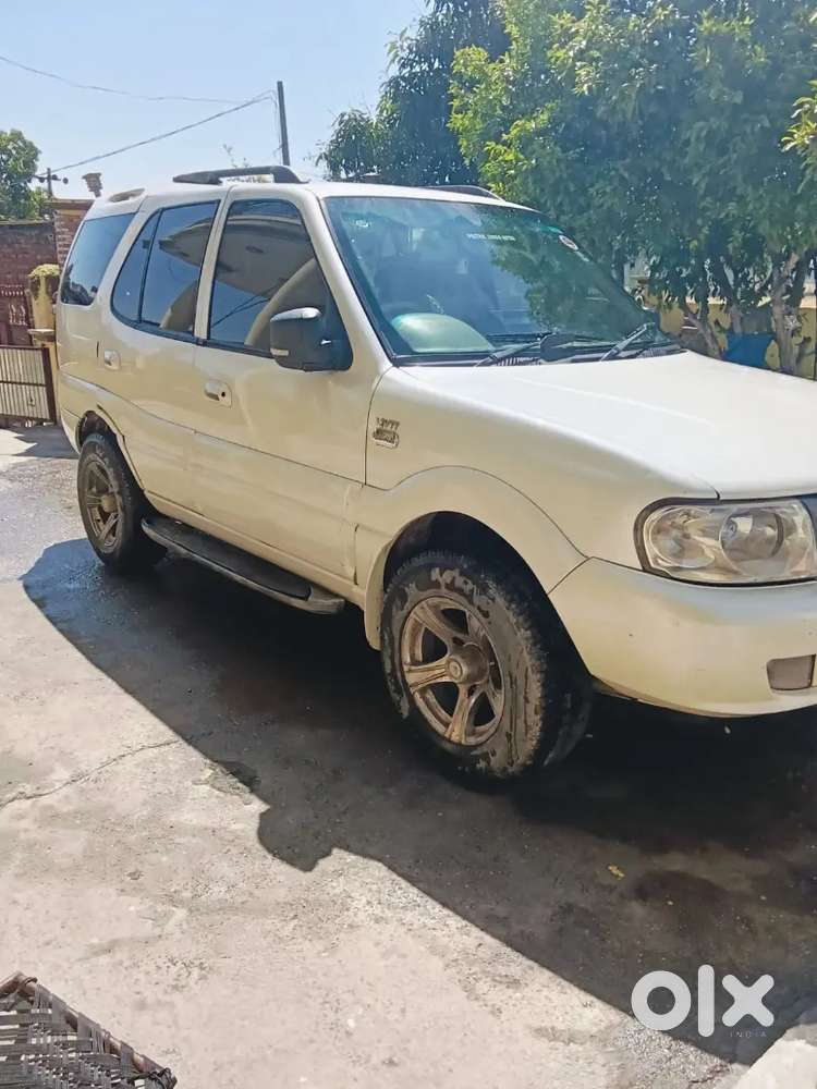 Tata Safari 2014