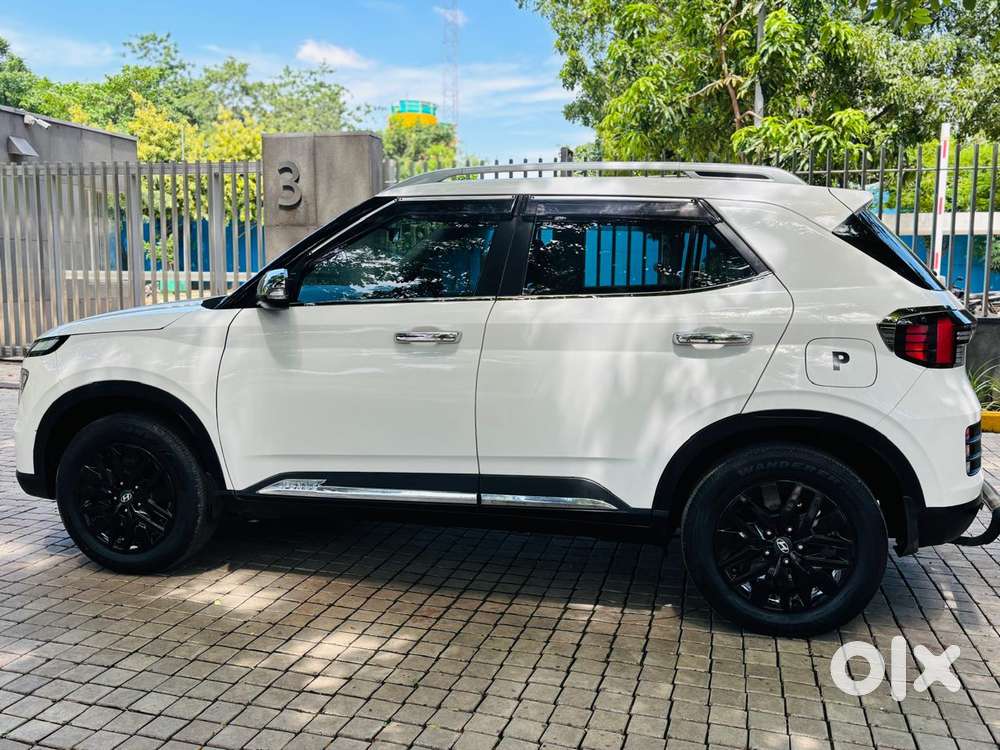 Hyundai Venue 1.0 S (o) Turbo Imt, 2022, Petrol